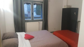 Appart simple entier 1 ch à ch-gontier 1er ou 2eme étage